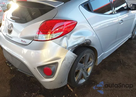 2015 Hyundai Veloster Turbo z USA, uszkodzony, nr VIN KMHTC6AE0FU243161